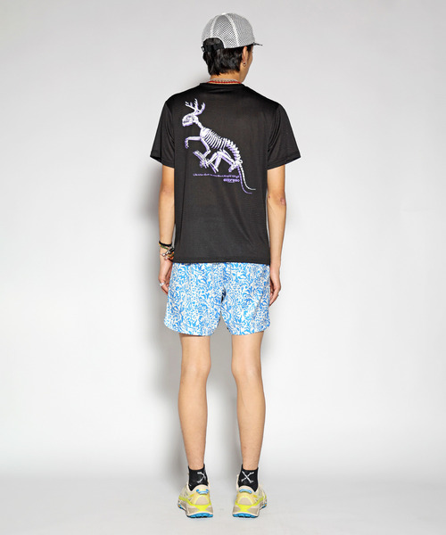 ELDORESO（エルドレッソ）の「Dinosaur Tee / ダイナソーT（Tシャツ/カットソー・メンズ・ブラック/ホワイト/イエロー・SMALL/LARGE/MEDIUM/X-SMALL）」の2枚目の写真