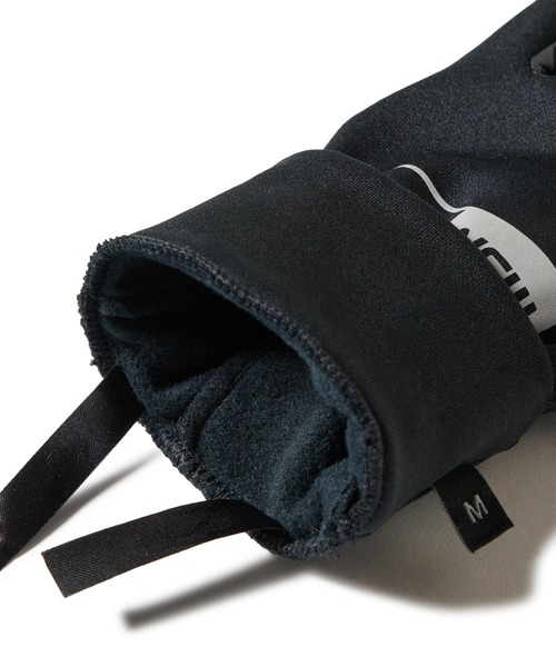 NEW ERA(ニューエラ)の「ニューエラ 手袋 グローブ ブランドロゴ(手袋・メンズ・ブラック系1/ブラック系/ブラック・XL/L/M/S)」の6枚目の写真