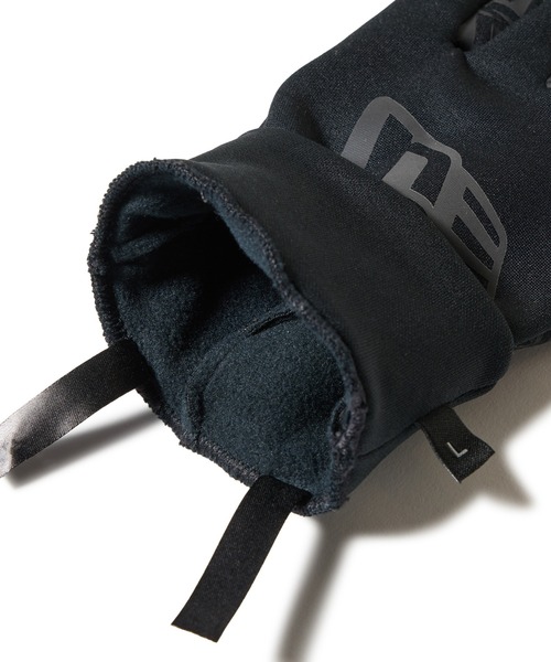 NEW ERA(ニューエラ)の「ニューエラ 手袋 グローブ ブランドロゴ(手袋・メンズ・ブラック系1/ブラック系/ブラック・XL/L/M/S)」の14枚目の写真