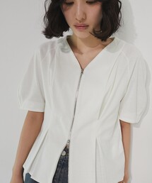 UNITED TOKYO（ユナイテッドトウキョウ）の「ジップアップペプラムトップス｜細見え/ウォッシャブル/Tシャツ/半袖/夏服（Tシャツ/カットソー・レディース）」