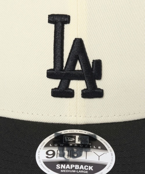 NEW ERA(ニューエラ)の「【NEW ERA(ニューエラ)】別注LOW PROFILE 9FIFTY(キャップ・メンズ・オフホワイト/ブラック・FREE)」の5枚目の写真