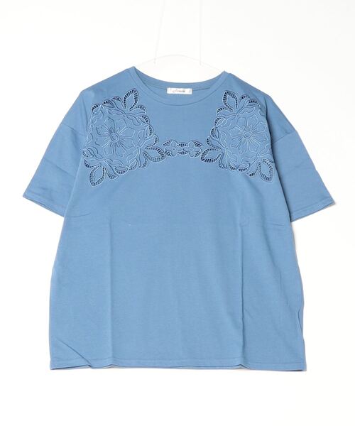 FUNALIVE(ファンアライブ)の「花柄カットワーク刺繍ルーズカットソー(Tシャツ/カットソー・レディース・ブラック/ブルー/ホワイト・FREE)」の22枚目の写真