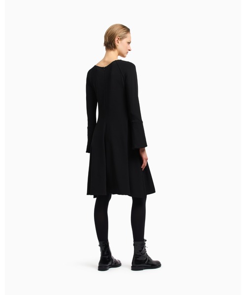 EMPORIO ARMANI（エンポリオアルマーニ）の「【エンポリオ アルマーニ】フレアワンピース クレープジャージー（ワンピース・レディース・ブラック・36/38/40/42）」の3枚目の写真