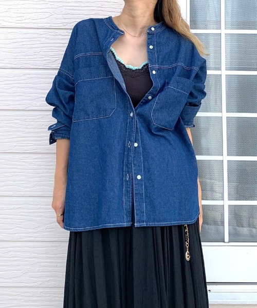 Q（キュー）の「バンドカラーデニムシャツ（シャツ/ブラウス・レディース・ブラック/ネイビー・MEDIUM）」の2枚目の写真