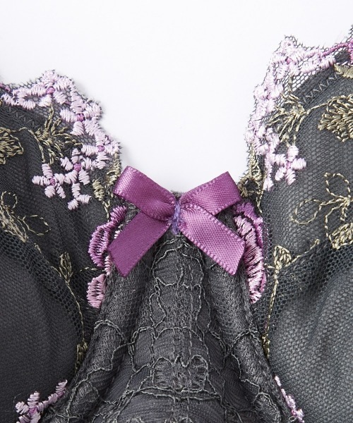 Nissen glamor(ニッセングラマー)の「【大きい胸】高嶺のブラジャーショーツセット 脇高 プレミアム(DEFカップ)(ブラ&ショーツ・レディース・グレー×サックスブルー/チャコールグレー・D70M/D75L/D80L/E70M/E75L/E80L/F70M/F75L/F80L)」の15枚目の写真