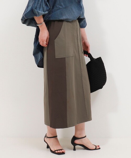 MICO COULIER(ミコクリエ)の「ジャージーピンタックナロースカート(スカート・レディース・ブラウン/ブラック・38/36)」の4枚目の写真