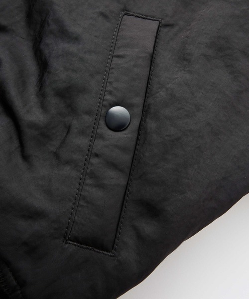 X-girl（エックスガール）の「FAUX FUR HOODED JACKET（ナイロンジャケット・レディース・グレー/ブラック・S/M）」の11枚目の写真