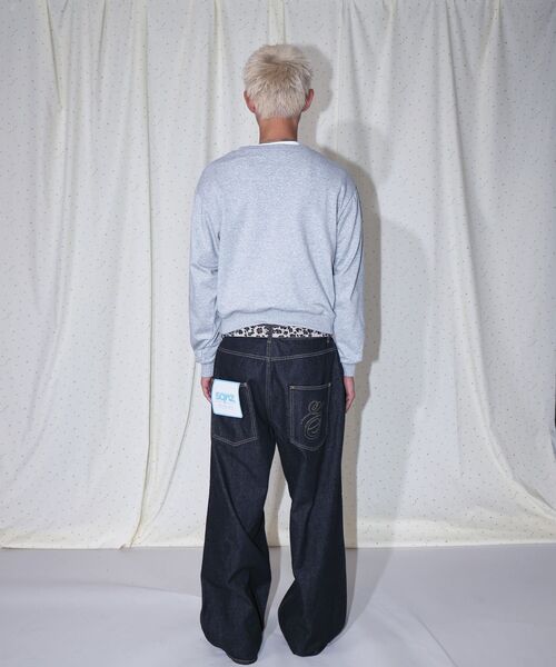 SEQUENZ（シークエンズ）の「※WEB限定 / スタースタッズ / ロゴ裏毛スウェット / sqnz star studs logo sweat（スウェット・メンズ・その他1/グレー/ブラック・SMALL/LARGE/MEDIUM）」の18枚目の写真