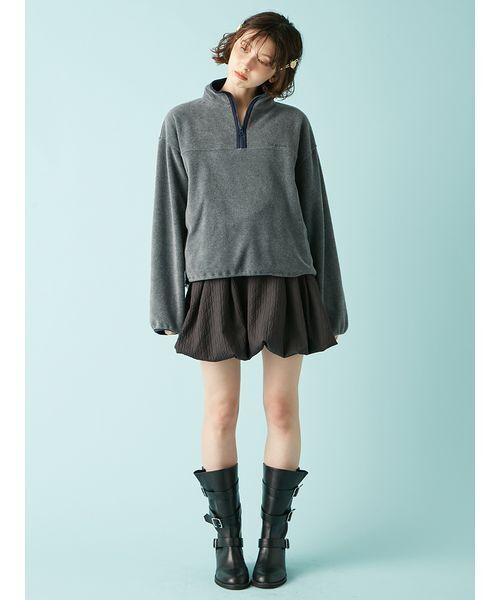 LILY BROWN(リリーブラウン)の「ハーフジップロゴ刺繍フリーストップス(Tシャツ/カットソー・レディース・アイボリー/ターコイズブルー/グレー・F)」の14枚目の写真