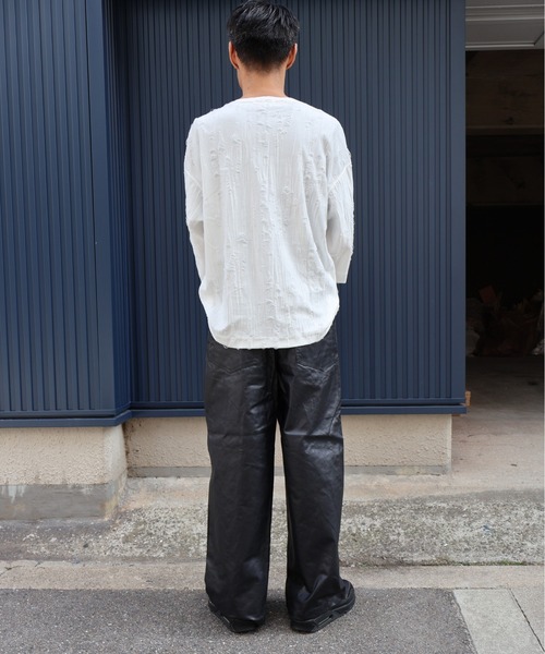 many men many mind(メニーメンメニーマインド)の「MANYMENMANYMINDS / フロッキー加工デニム/PUコーティング加工デニム/5ポケットパンツ(デニムパンツ・メンズ・ブラウン/ブラック系その他/ブラック・MEDIUM/LARGE)」の8枚目の写真