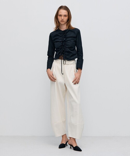 BACCA（バッカ）の「ポリエステルタフタ ギャザードブラウス（シャツ/ブラウス・レディース・ピンク/ネイビー・36/38）」の11枚目の写真