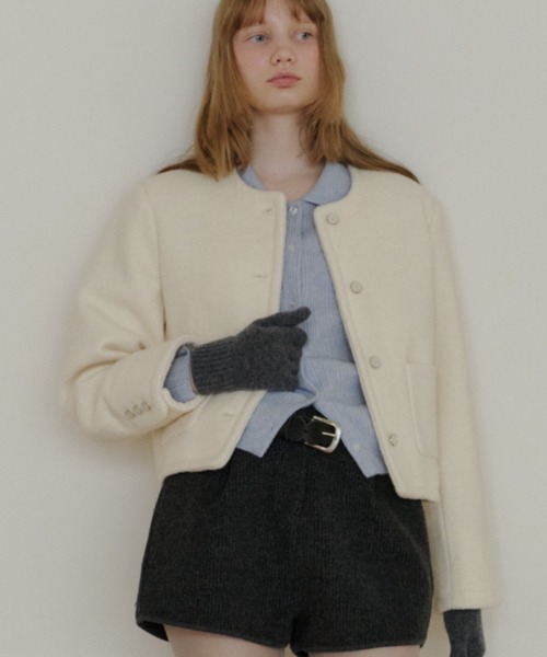 GIUNON(ジウノン)の「collarless short jacket coat / カラーレスショートジャケットコート(ノーカラーコート・レディース・アイボリー/ブラック・FREE)」の1枚目の写真