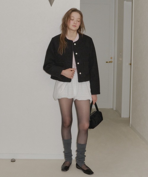 GIUNON(ジウノン)の「collarless short jacket coat / カラーレスショートジャケットコート(ノーカラーコート・レディース・アイボリー/ブラック・FREE)」の19枚目の写真