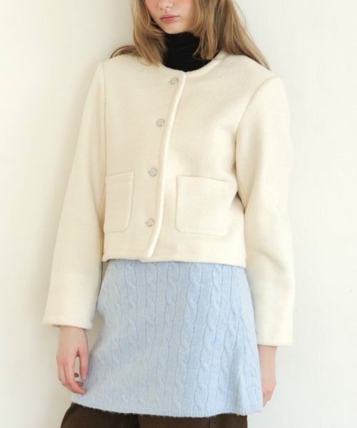 GIUNON(ジウノン)の「collarless short jacket coat / カラーレスショートジャケットコート(ノーカラーコート・レディース・アイボリー/ブラック・FREE)」の17枚目の写真