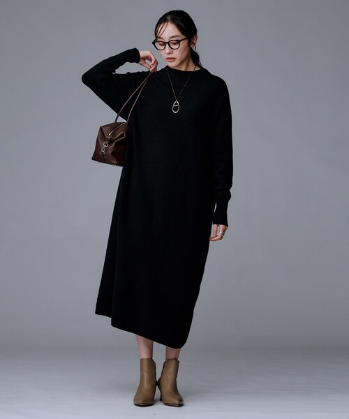 UNTITLED（アンタイトル）の「【ロング丈/ゆったりシルエット】テントライン ニットワンピース（ワンピース・レディース・ライトグレー/ブラック/ブラウン系その他・00/02/04/44/48）」の16枚目の写真