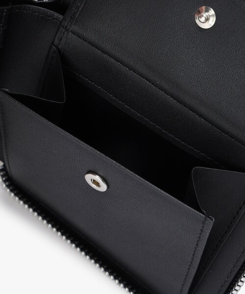 agnes b.（アニエスベー）の「【Outlet】フォトプリント レザー ラウンドジップ 二つ折り  ウォレット ZAH04A-01（財布・メンズ・ブラック・FREE）」の6枚目の写真