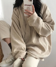 羽織りとしても使える!ゆったりコーデュロイシャツ
