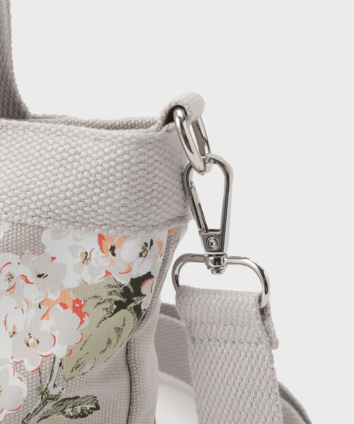 LAURA ASHLEY(ローラアシュレイ)の「ローズモア柄 トートバッグ S(トートバッグ・レディース・ブルー系その他2/グレー系・00)」の18枚目の写真