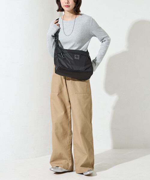 FREAK'S STORE(フリークスストア)の「限定展開 Columbia/コロンビア Great Smoky Garden Crescent Shoulder/グレートスモーキーガーデン クレセント ショルダー(ショルダーバッグ・レディース・ブルー/ブラック/ベージュ・フリ-)」の22枚目の写真