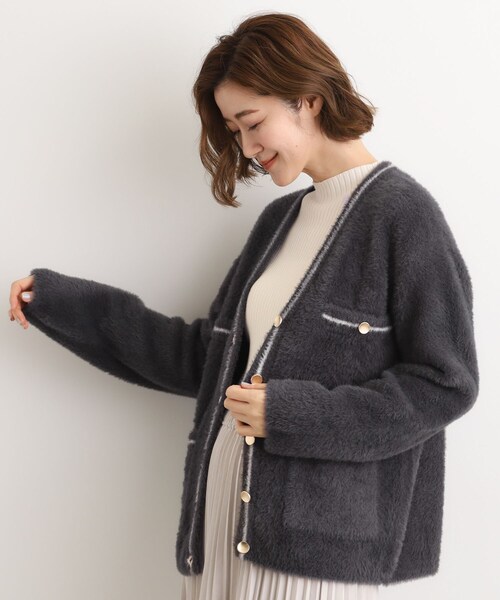 grove（グローブ）の「【石川梨華さん着用】軽やかフェザーで魅せる、クラシカルな主役カーディガン（カーディガン/ボレロ・レディース・アイボリー系4/ナチュラル/ベージュ/チャコール・02/03/01/04/05）」の12枚目の写真