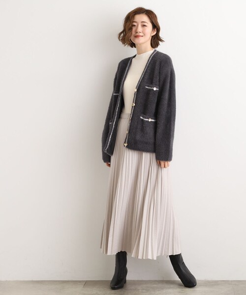 grove（グローブ）の「【石川梨華さん着用】軽やかフェザーで魅せる、クラシカルな主役カーディガン（カーディガン/ボレロ・レディース・アイボリー系4/ナチュラル/ベージュ/チャコール・02/03/01/04/05）」の13枚目の写真