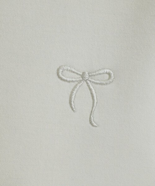 couture brooch(クチュールブローチ)の「【マシンウォッシャブル・UVケア・大人可愛い】リボン刺繍ダンボールZIPフーディ(パーカー・レディース・サンドベージュ/アイボリー/ブラック・36/38/40/42)」の6枚目の写真