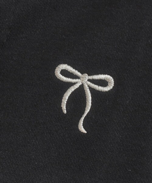 couture brooch(クチュールブローチ)の「【マシンウォッシャブル・UVケア・大人可愛い】リボン刺繍ダンボールZIPフーディ(パーカー・レディース・サンドベージュ/アイボリー/ブラック・36/38/40/42)」の5枚目の写真
