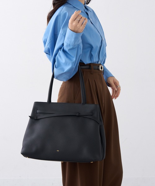 tov（トーヴ）の「【TOV】26SS新作 MIMI TOTE M（トートバッグ・レディース・ブラック/ブラウン/ホワイト/グレイッシュベージュ・FREE）」の9枚目の写真