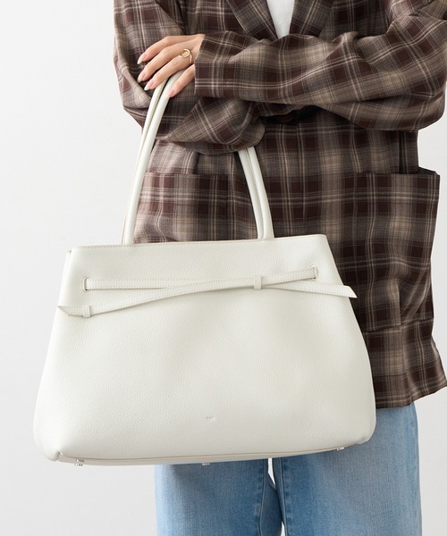 tov（トーヴ）の「【TOV】26SS新作 MIMI TOTE M（トートバッグ・レディース・ブラック/ブラウン/ホワイト/グレイッシュベージュ・FREE）」の17枚目の写真