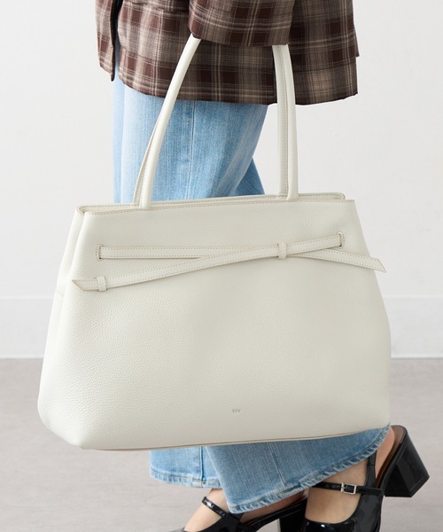 tov（トーヴ）の「【TOV】26SS新作 MIMI TOTE M（トートバッグ・レディース・ブラック/ブラウン/ホワイト/グレイッシュベージュ・FREE）」の20枚目の写真