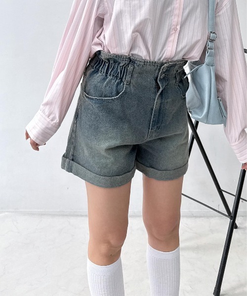 AS KNOW AS plus（アズノゥアズプラス）の「♪ロールアップハイウエストショートパンツ（その他パンツ・レディース・ブラック系/ブラック系その他/ブラウン系/ブラウン系その他/ブラウン系その他2/ホワイト系その他2/その他3/サックスブルー系3/ブラック系その他2/ブルー系3/ブラック系3・FREE）」の11枚目の写真