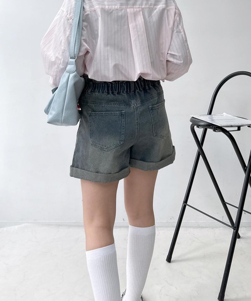 AS KNOW AS plus（アズノゥアズプラス）の「♪ロールアップハイウエストショートパンツ（その他パンツ・レディース・ブラック系/ブラック系その他/ブラウン系/ブラウン系その他/ブラウン系その他2/ホワイト系その他2/その他3/サックスブルー系3/ブラック系その他2/ブルー系3/ブラック系3・FREE）」の16枚目の写真