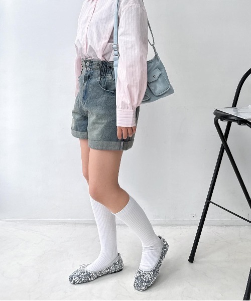 AS KNOW AS plus（アズノゥアズプラス）の「♪ロールアップハイウエストショートパンツ（その他パンツ・レディース・ブラック系/ブラック系その他/ブラウン系/ブラウン系その他/ブラウン系その他2/ホワイト系その他2/その他3/サックスブルー系3/ブラック系その他2/ブルー系3/ブラック系3・FREE）」の22枚目の写真