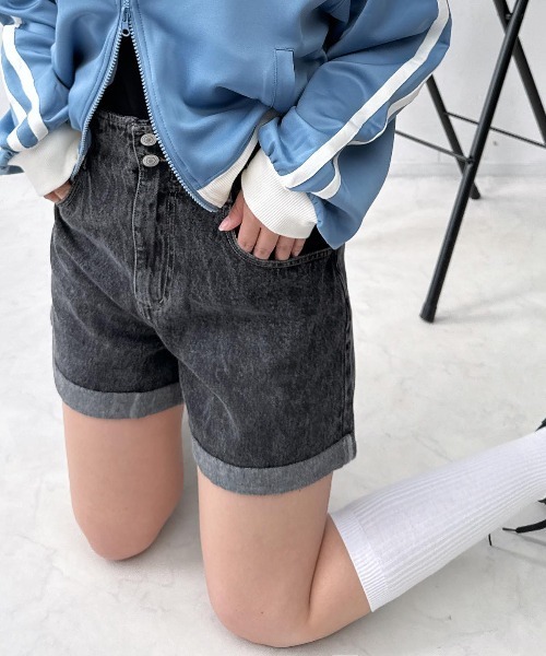 AS KNOW AS plus（アズノゥアズプラス）の「♪ロールアップハイウエストショートパンツ（その他パンツ・レディース・ブラック系/ブラック系その他/ブラウン系/ブラウン系その他/ブラウン系その他2/ホワイト系その他2/その他3/サックスブルー系3/ブラック系その他2/ブルー系3/ブラック系3・FREE）」の20枚目の写真