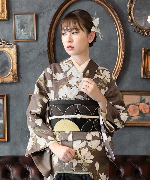 kimonomachi(キモノマチ)の「レディース 洗える着物 2点セット (袷着物+京袋帯) M/L サイズ KIMONOMACHI オリジナル 銀木犀 白木蓮 アラベスク南天 牡丹 2025-26新作 着物2点セット 小紋 福袋(着物・レディース・ブラック/キナリ/ダークブラウン/チャコールグレー/ラベンダー/ブラック系/モーブ系/グレイッシュベージュ・M/L)」の6枚目の写真