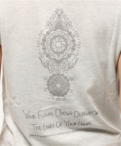 CRYSTAL BALL（クリスタルボール）の「Tattoo Print TS W（Tシャツ/カットソー・レディース・グレー/ブルー/オフホワイト・MEDIUM/SMALL）」の6枚目の写真