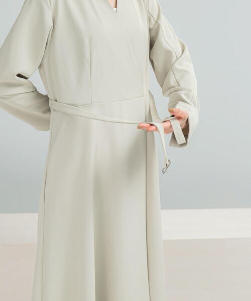 URBAN RESEARCH ROSSO WOMEN(アーバンリサーチ ロッソ)の「ベルトデザインカシュクールワンピース(ワンピース・レディース・ロイヤルブルー/ライトベージュ・FREE)」の11枚目の写真