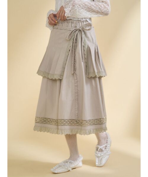 merry jenny(メリージェニー)の「pleats apron layered skirt(スカート・レディース・オフホワイト/ベージュ・FREE)」の12枚目の写真