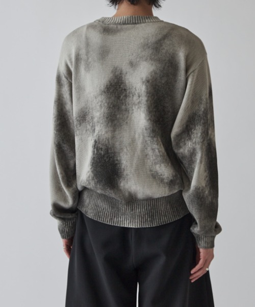 Lui's（ルイス）の「スプレープリントクルーネックニット（ニット/セーター・メンズ・オフホワイト/ブルー/ライトグレー/ライム・S/M）」の15枚目の写真