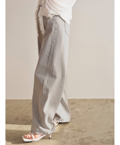 AIC.(エーアイシー)の「カーブダーツレッグカラーデニムパンツ(デニムパンツ・レディース・イエロー/グレー/ピンク・FREE)」の9枚目の写真