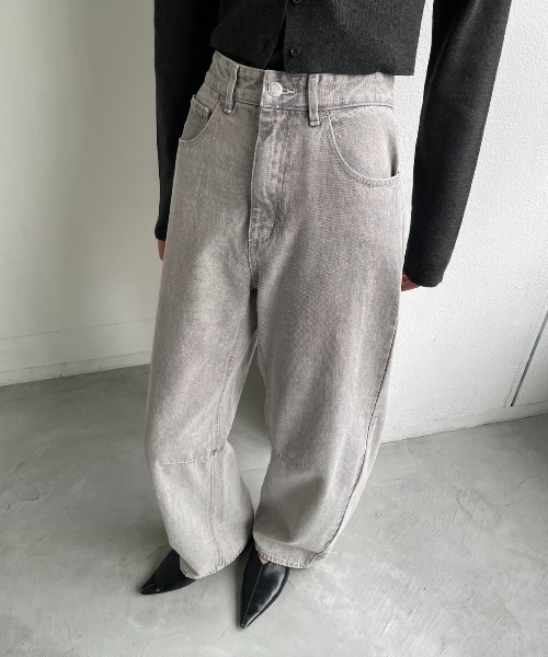 AIC.(エーアイシー)の「カーブダーツレッグカラーデニムパンツ(デニムパンツ・レディース・イエロー/グレー/ピンク・FREE)」の5枚目の写真