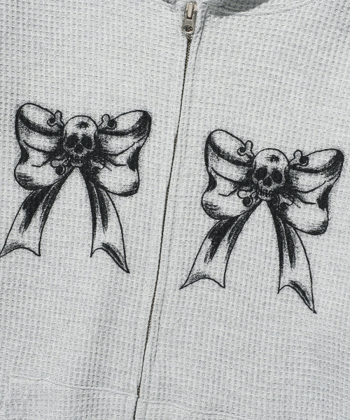 NICE GHOST CLUB(ナイスゴーストクラブ)の「SKULL RIBBON WAFFLE HOODIE ZIP UP_GREY(NG2EFUM482A)(パーカー・レディース・グレー・SMALL/MEDIUM/LARGE)」の4枚目の写真