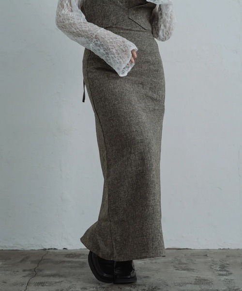 merrylatte(メリーラテ)の「tweed halter cami one-piece(ワンピース・レディース・ブラウン・FREE)」の5枚目の写真