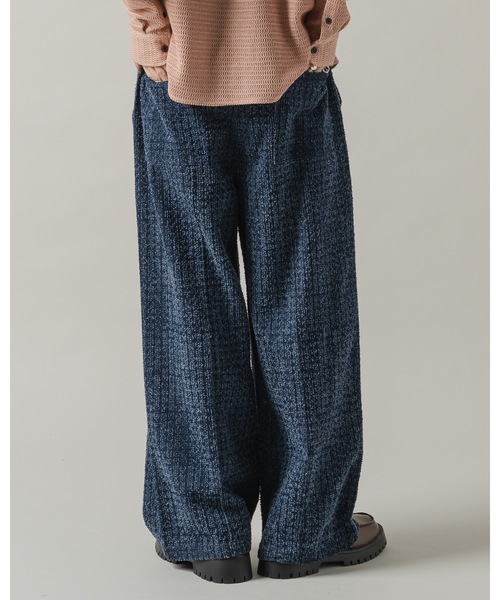 CASPER JOHN(キャスパージョン)の「Needle punch tuck eazy pants/ニードルパンチタックイージーパンツ(その他パンツ・メンズ・インディゴブルー/ブラック/アイボリー・MEDIUM/SMALL/X-SMALL/LARGE)」の21枚目の写真