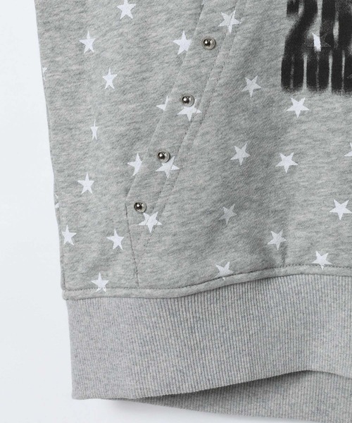 JEANASIS（ジーナシス）の「【25quee】スタッズプリントフーディ/636182（パーカー・レディース・レッド/チャコールグレー/グレー系その他/ブルー系その他・FREE）」の10枚目の写真