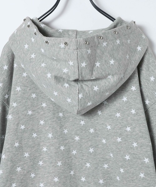 JEANASIS（ジーナシス）の「【25quee】スタッズプリントフーディ/636182（パーカー・レディース・レッド/チャコールグレー/グレー系その他/ブルー系その他・FREE）」の12枚目の写真