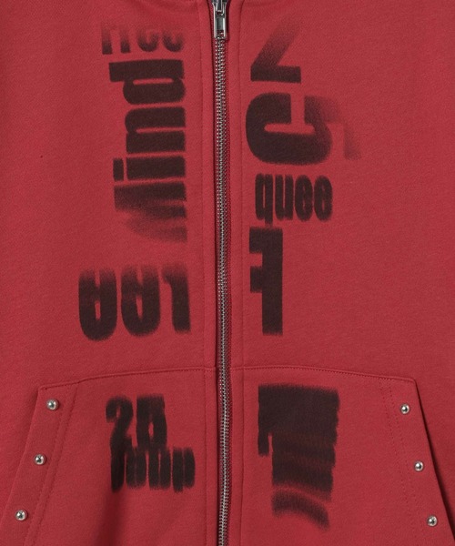 JEANASIS（ジーナシス）の「【25quee】スタッズプリントフーディ/636182（パーカー・レディース・レッド/チャコールグレー/グレー系その他/ブルー系その他・FREE）」の15枚目の写真