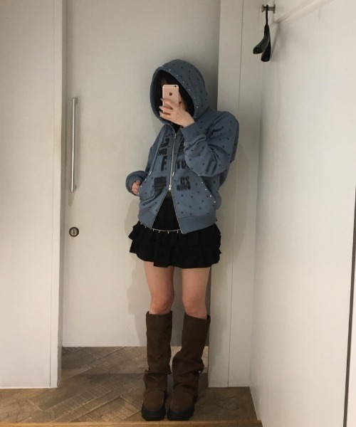 JEANASIS(ジーナシス)の「【25quee】スタッズプリントフーディ/636182(パーカー・レディース・レッド/チャコールグレー/グレー系その他/ブルー系その他・FREE)」の18枚目の写真