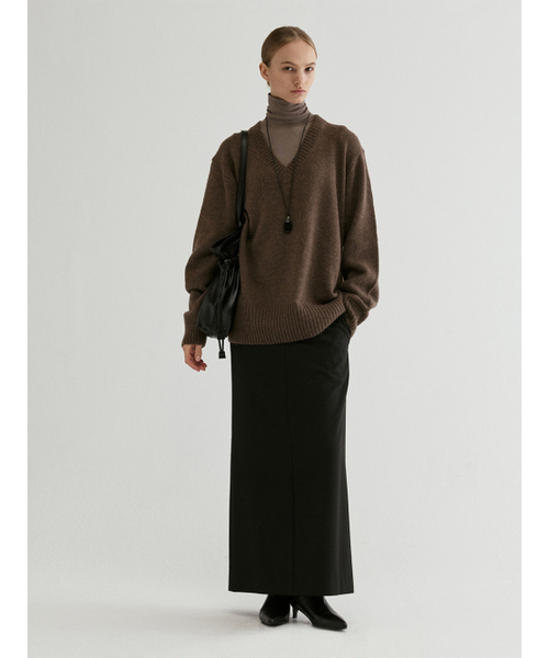 FROMWHERE（フロムウェア）の「Alpaca V-Neck Sweater Brown（ニット/セーター・レディース・その他・FREE）」の2枚目の写真