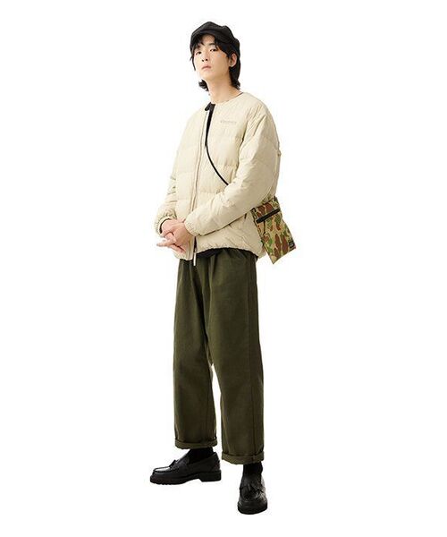 DECET(デケト)の「Dawn 2Pleats Wide Pants DCPT007Khaki(デニムパンツ・レディース・その他・34/32/30/26/28)」の11枚目の写真